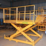 Hydraulic scissor lifts