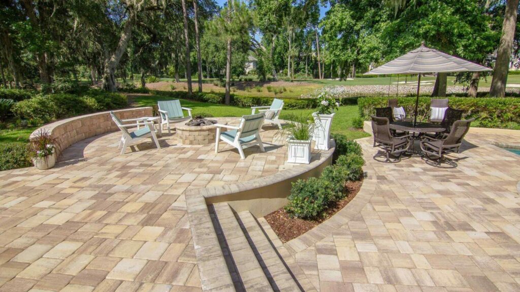 Commercial Patio Contractor in Everett and Installation Strategy