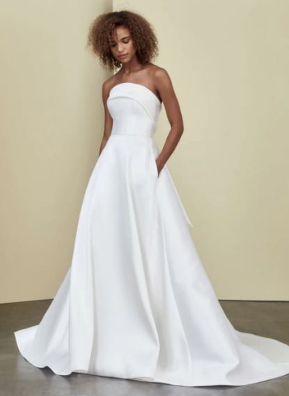 Debutante Balls featuring Sareh Nouri and Blue Willow by Anne Barge, Where Every Entrance Feels Like a Fairytale Written in Silk and Light